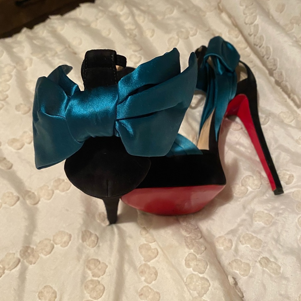 These were my absolute dream shoe. Louboutin beau vampanodo velours satin